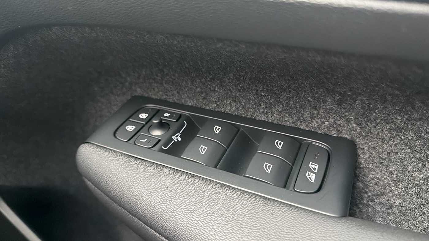 Used Volvo XC40 2026 for sale - 78035913: Photo 22