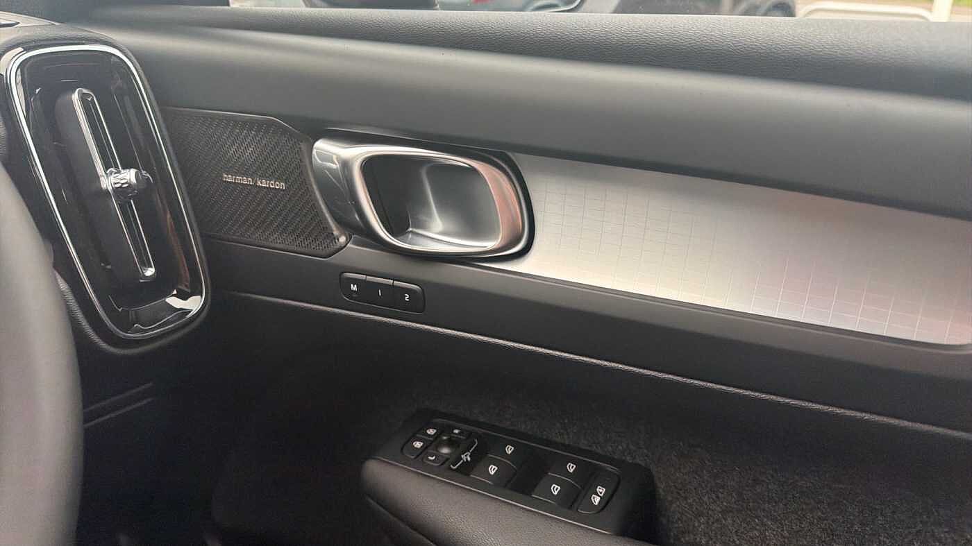 Used Volvo XC40 2026 for sale - 78035913: Photo 27