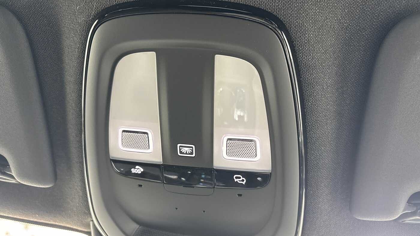 Used Volvo XC40 2024 for sale - 78035890: Photo 32