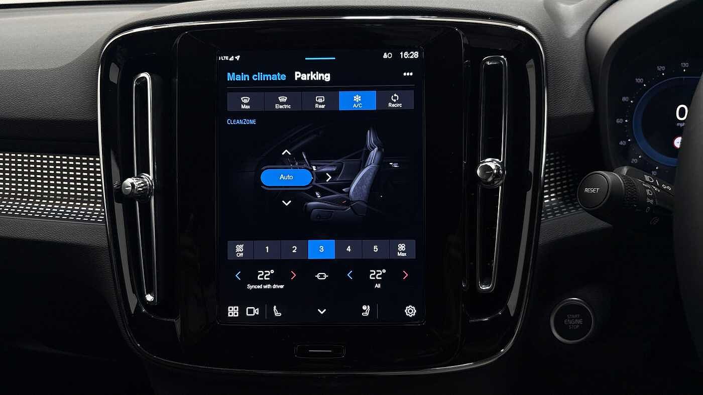 Used Volvo XC40 2024 for sale - 78035890: Photo 38