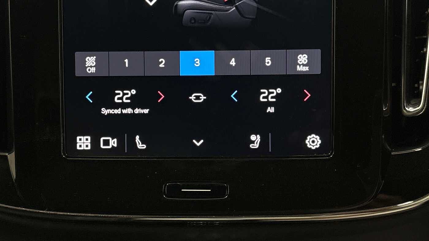 Used Volvo XC40 2024 for sale - 78035890: Photo 39