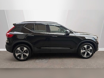 Used Volvo XC40 2026 for sale - 79616107: Photo