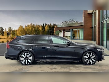 Used Volvo V90 2025 for sale - 78512853: Photo