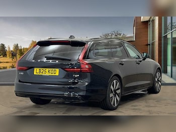 Used Volvo V90 2025 for sale - 78512853: Photo