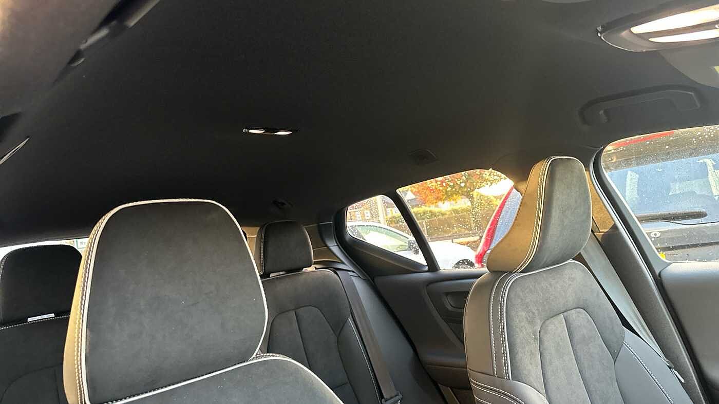 Used Volvo XC40 2025 for sale - 78035897: Photo 32