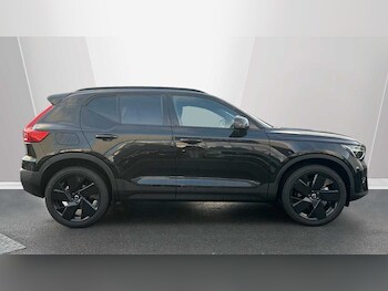 Used Volvo XC40 2025 for sale - 78035897: Photo