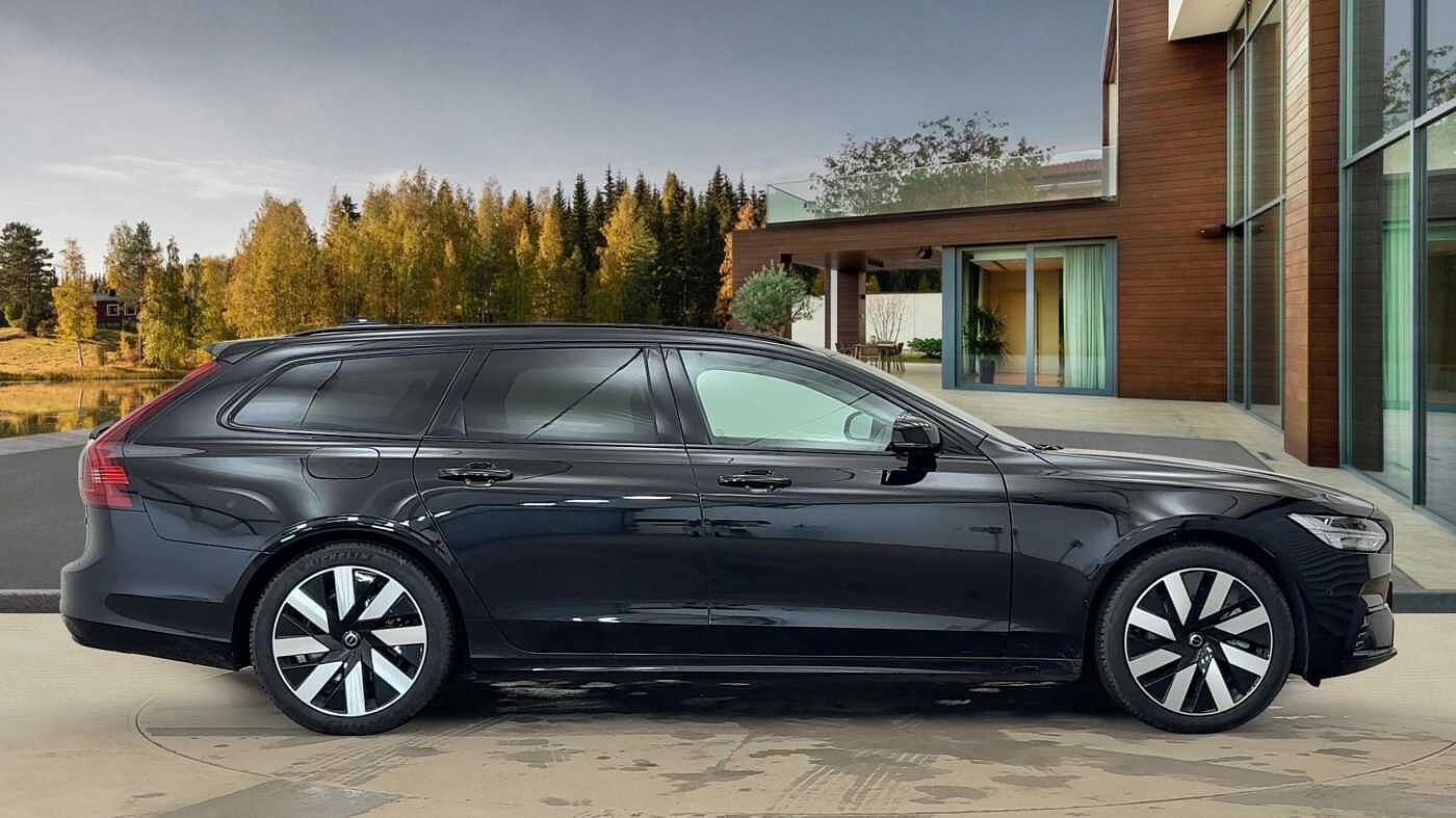 Used Volvo V90 2025 for sale - 78035922: Photo 2