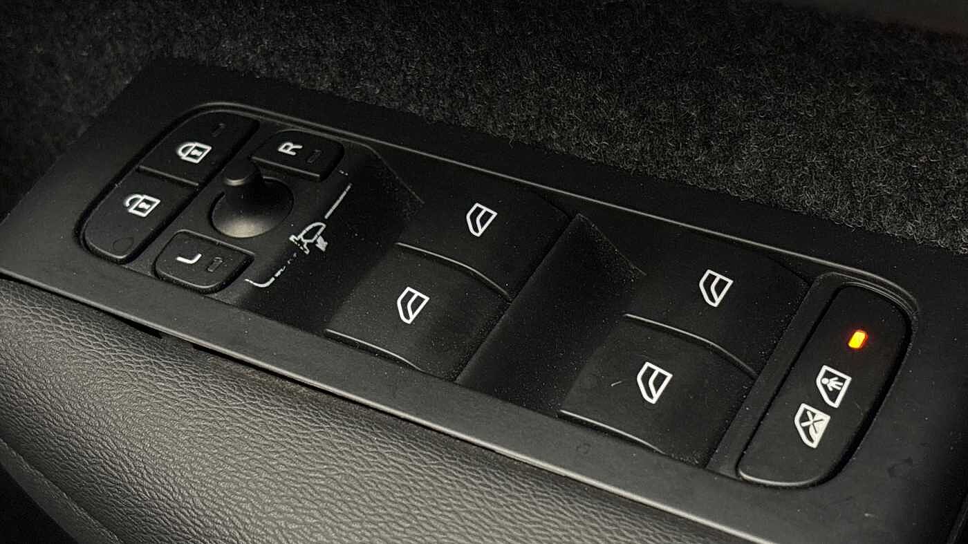 Used Volvo XC40 2023 for sale - 78035932: Photo 24