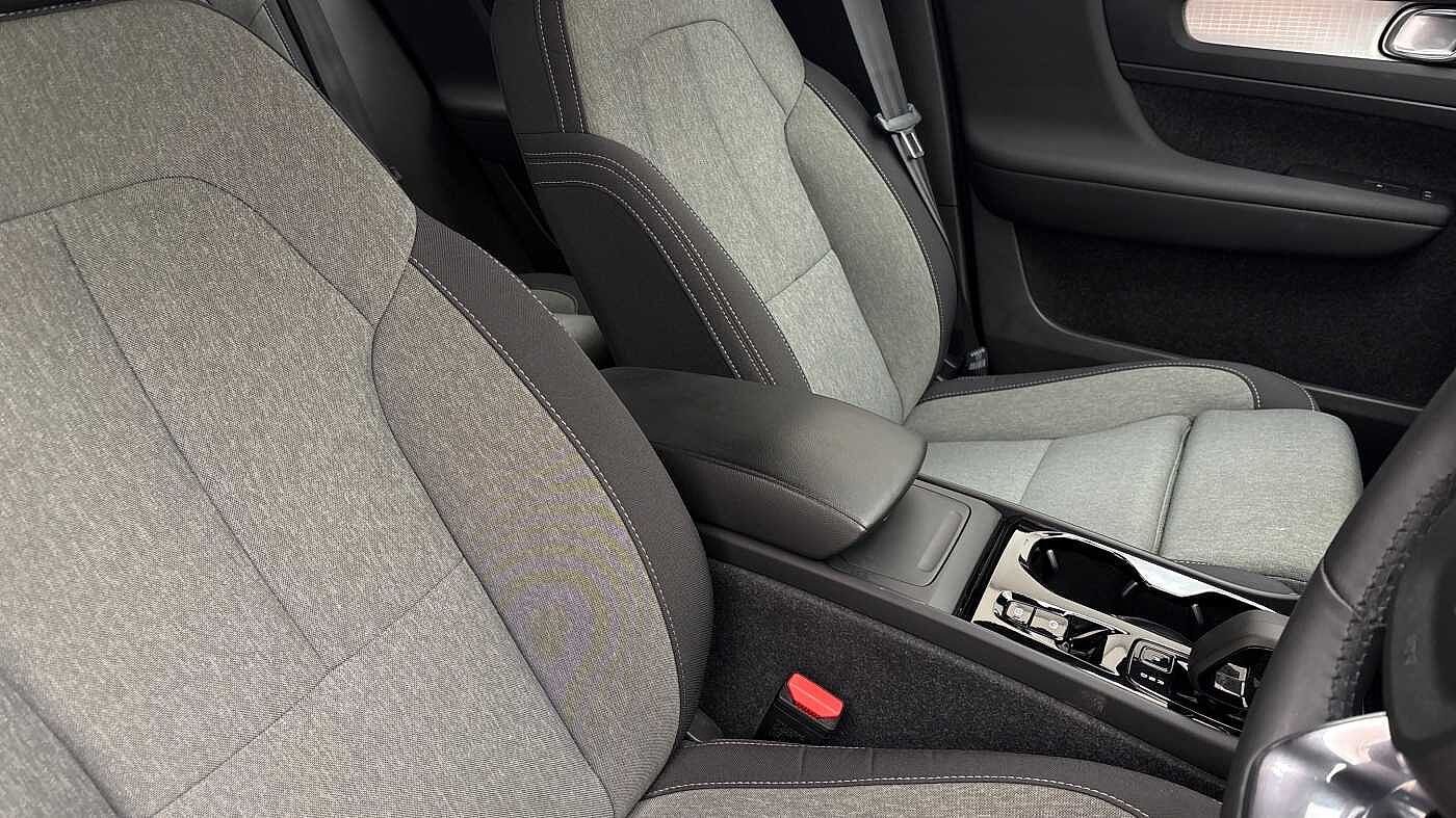 Used Volvo XC40 2023 for sale - 78035932: Photo 28