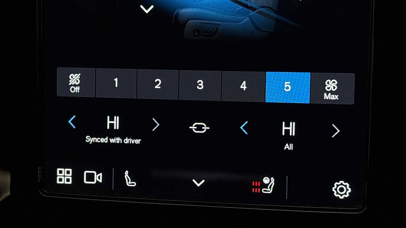 Used Volvo XC40 2023 for sale - 78035932: Photo 39