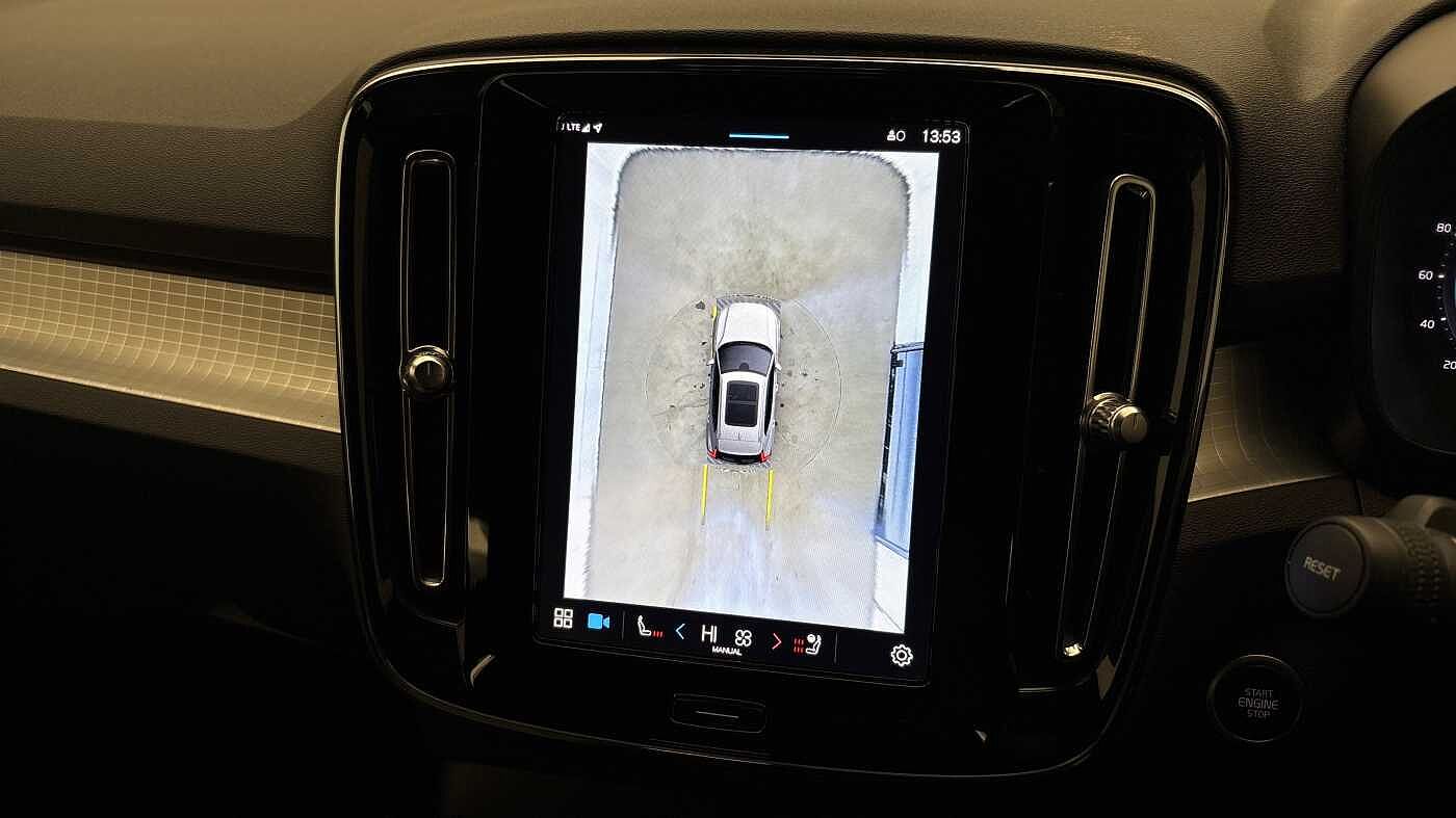 Used Volvo XC40 2023 for sale - 78035932: Photo 41