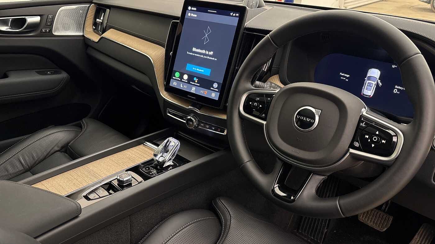 Used Volvo XC60 2025 for sale - 78041993: Photo 9