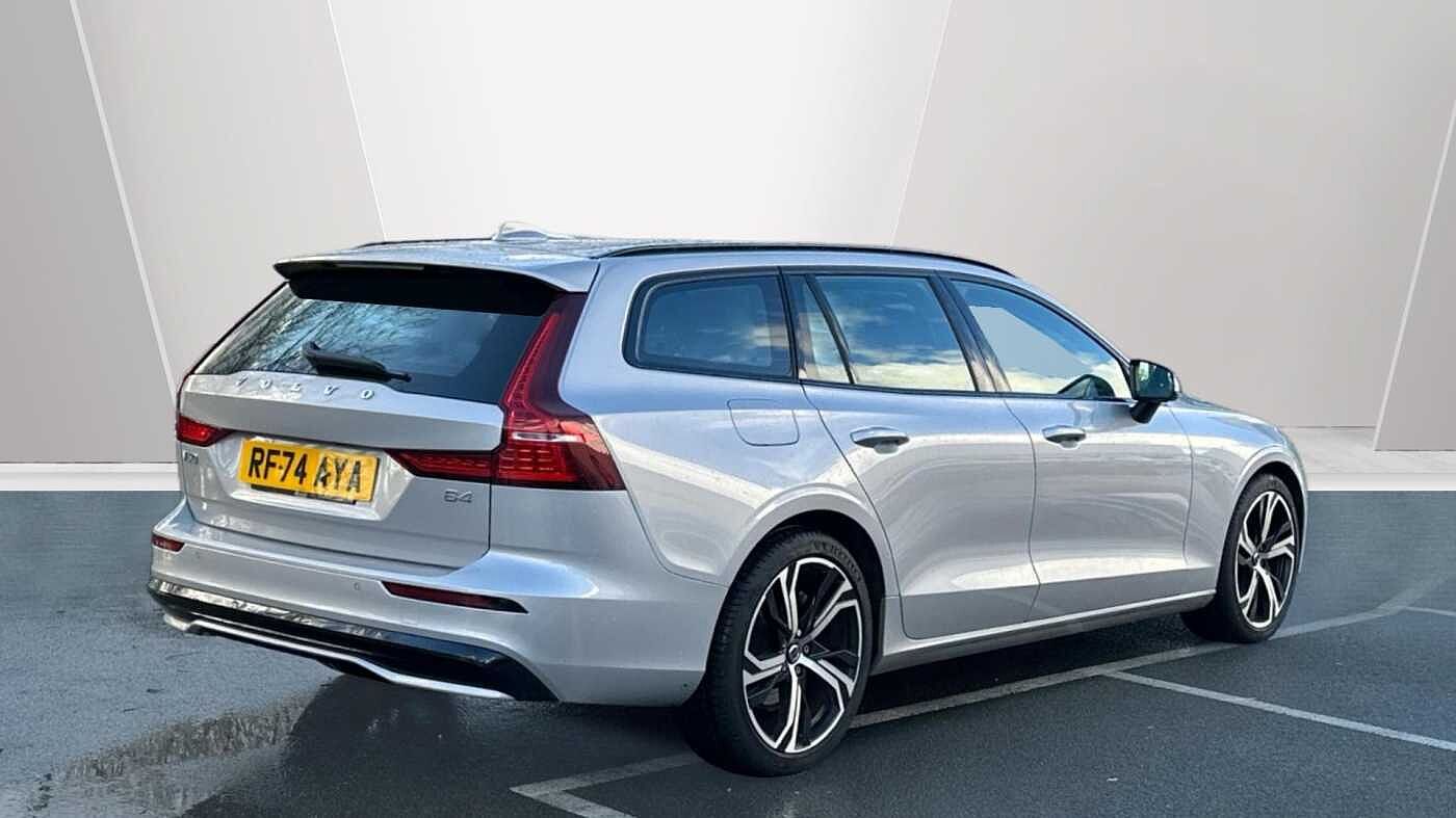 Used Volvo V60 2025 for sale - 78035923: Photo 2