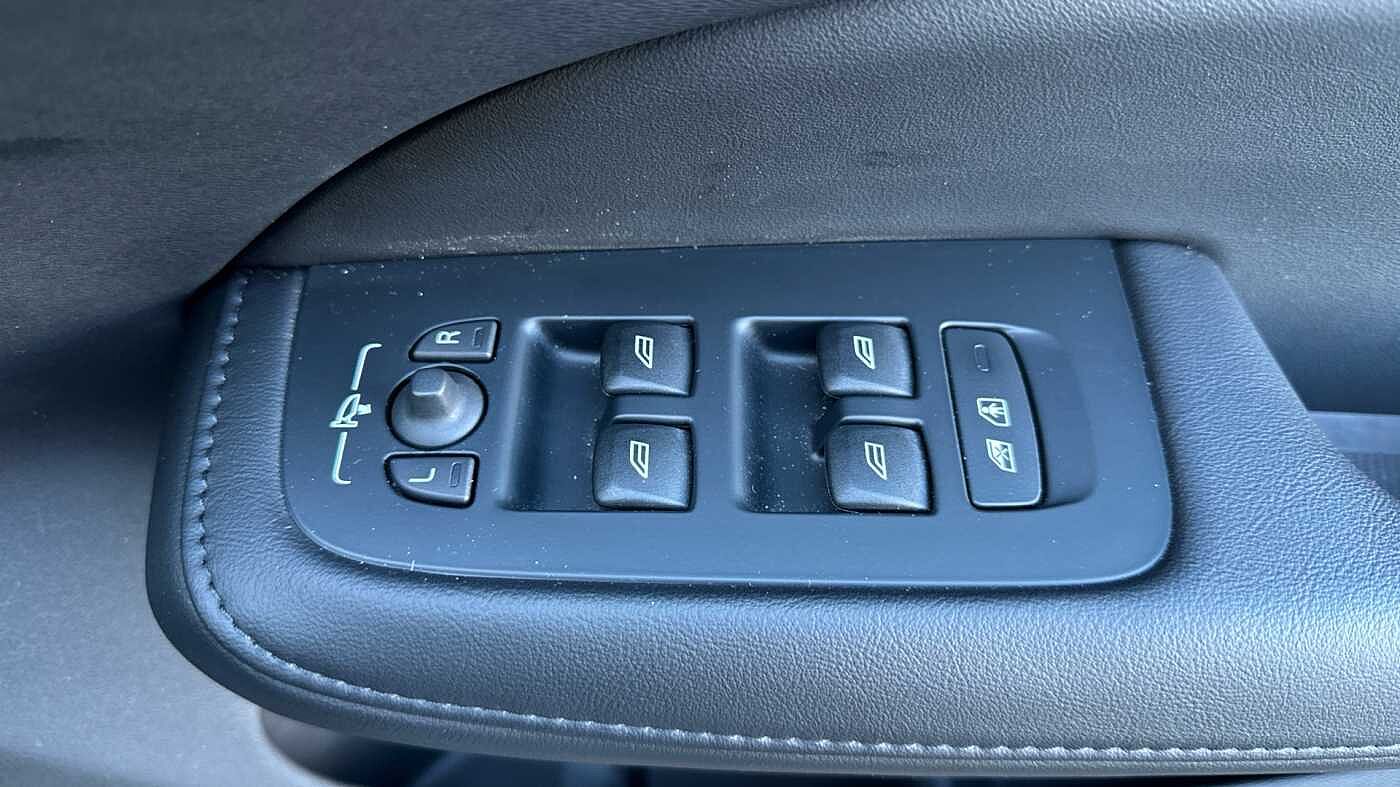 Used Volvo V60 2025 for sale - 78035923: Photo 24