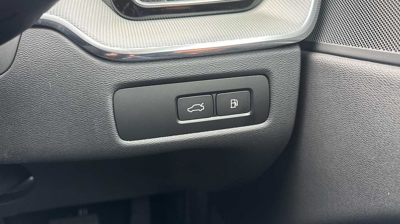 Used Volvo XC60 2025 for sale - 78035920: Photo 29