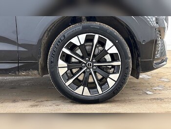 Used Volvo XC60 2025 for sale - 78027936: Photo