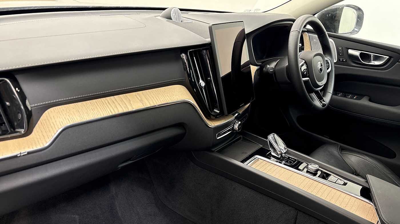 Used Volvo XC60 2025 for sale - 78027936: Photo 6