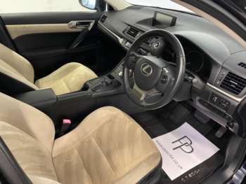 Used Lexus CT 2014 for sale - 74900379: Photo