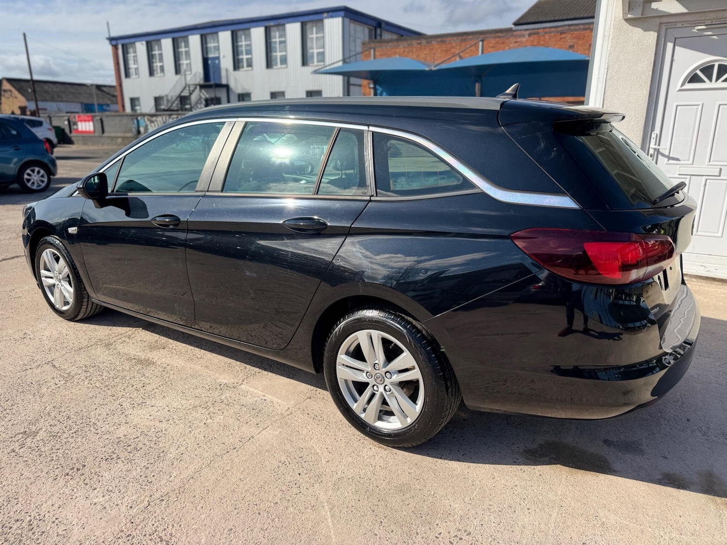 Used Vauxhall Astra 2017 for sale - 77898379: Photo 13