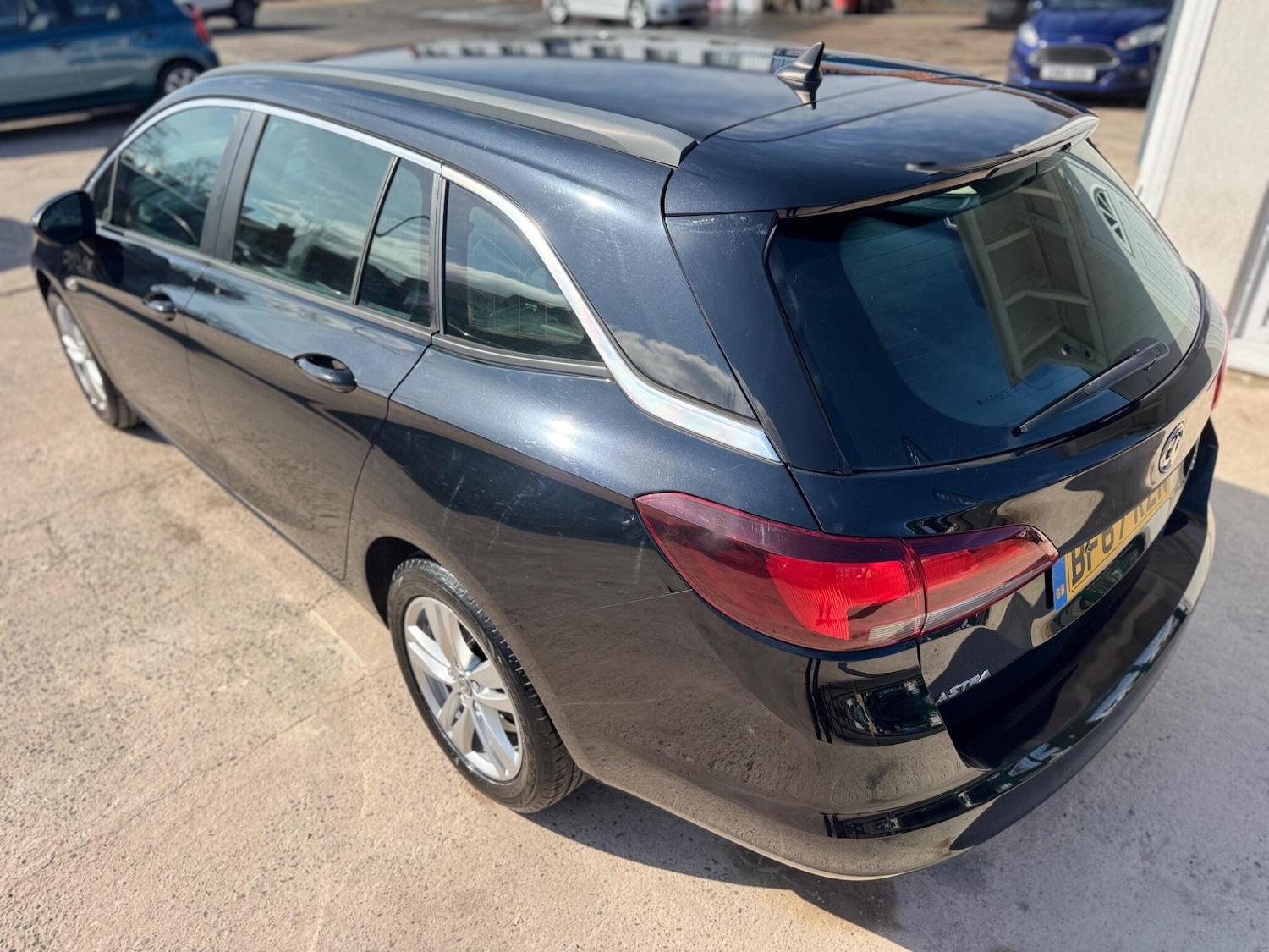 Used Vauxhall Astra 2017 for sale - 77898379: Photo 16