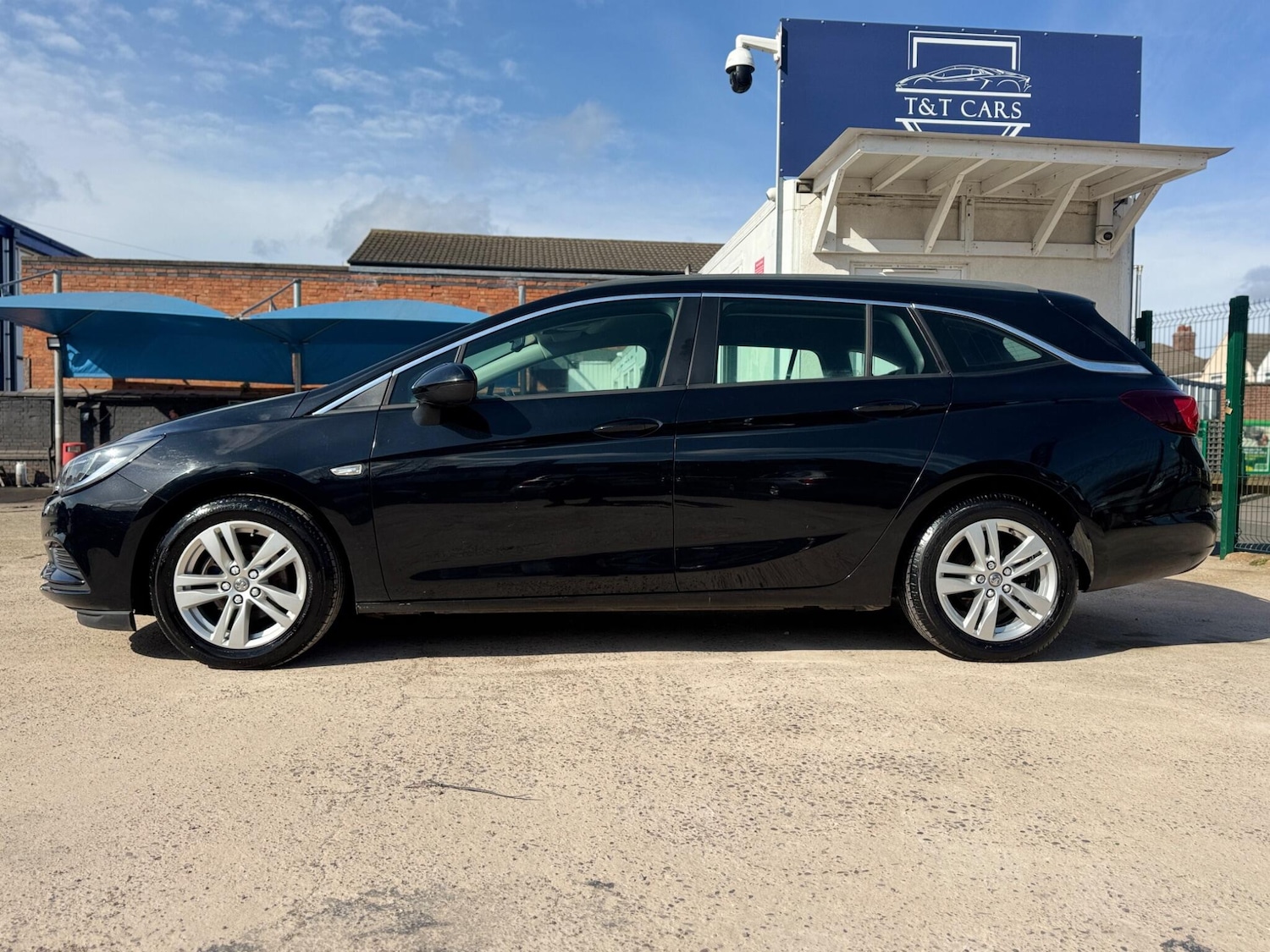 Used Vauxhall Astra 2017 for sale - 77898379: Photo 18