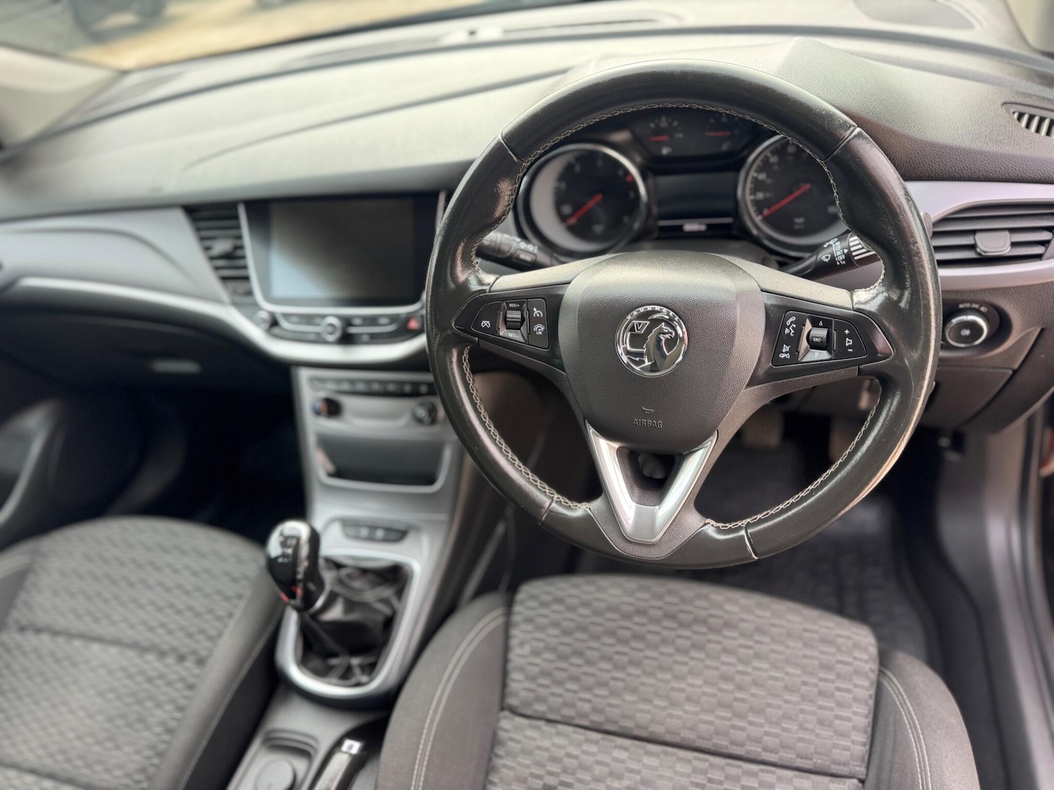 Used Vauxhall Astra 2017 for sale - 77898379: Photo 3