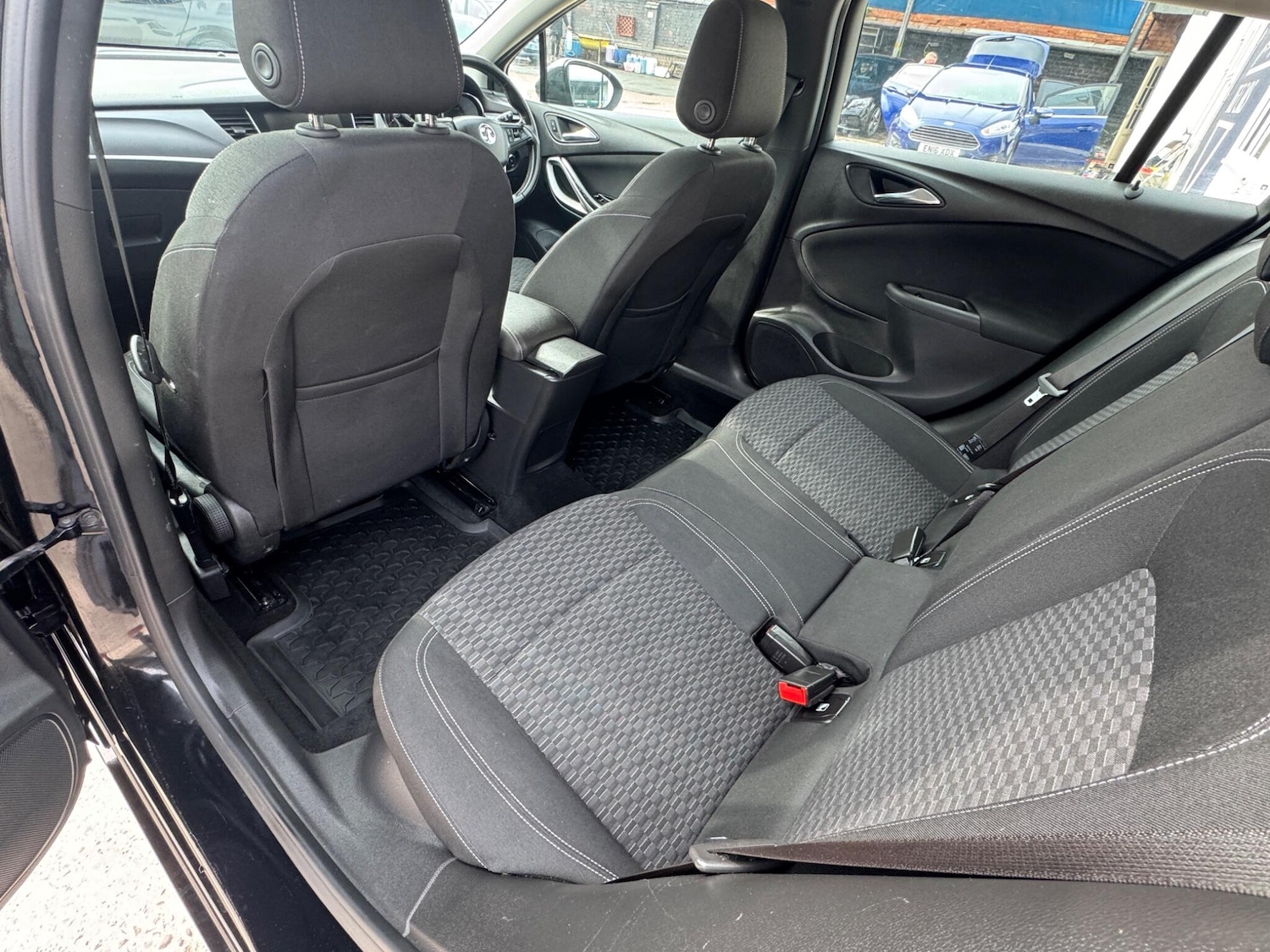 Used Vauxhall Astra 2017 for sale - 77898379: Photo 31