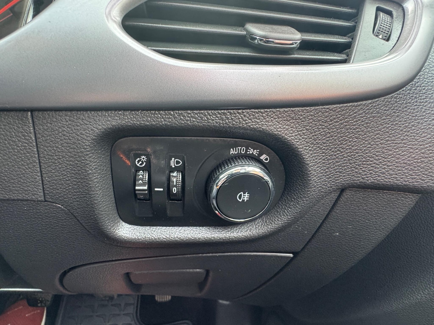 Used Vauxhall Astra 2017 for sale - 77898379: Photo 43