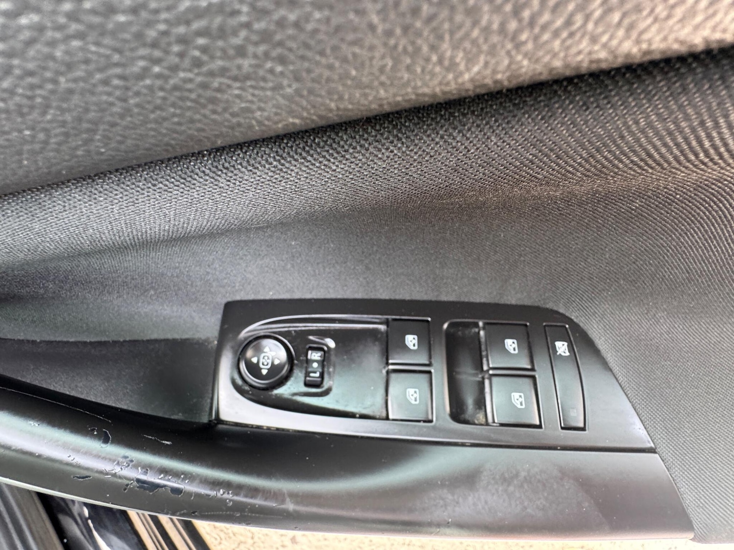 Used Vauxhall Astra 2017 for sale - 77898379: Photo 44