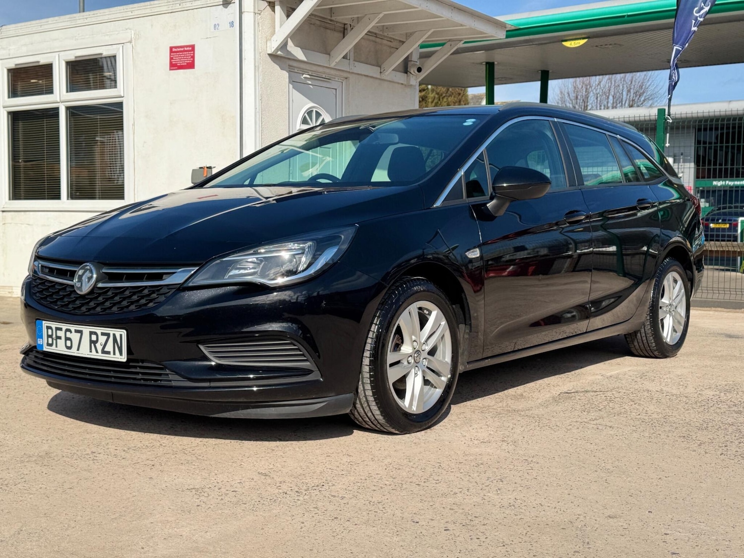 Used Vauxhall Astra 2017 for sale - 77898379: Photo 8