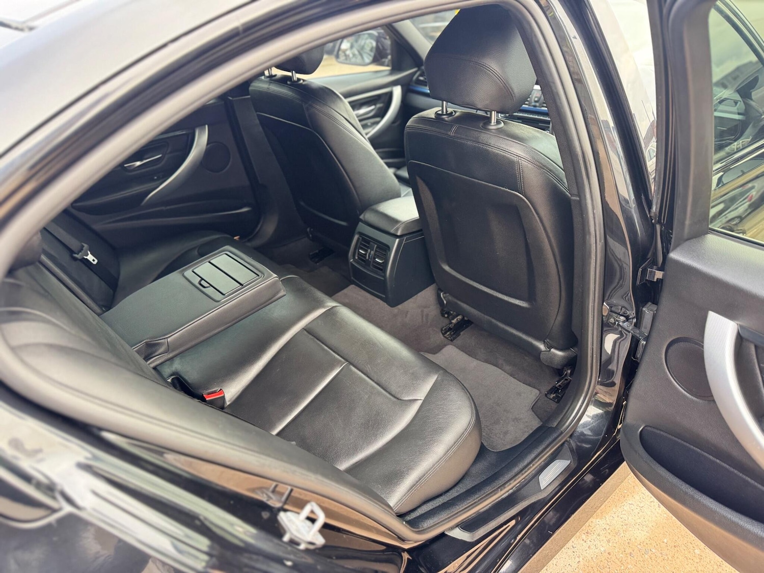 Vehicle 33