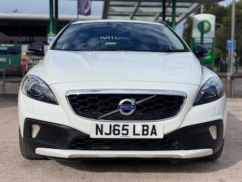 Used Volvo V40 2015 for sale - 79766551: Photo
