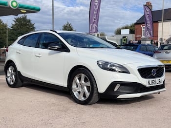 Used Volvo V40 2015 for sale - 79766551: Photo