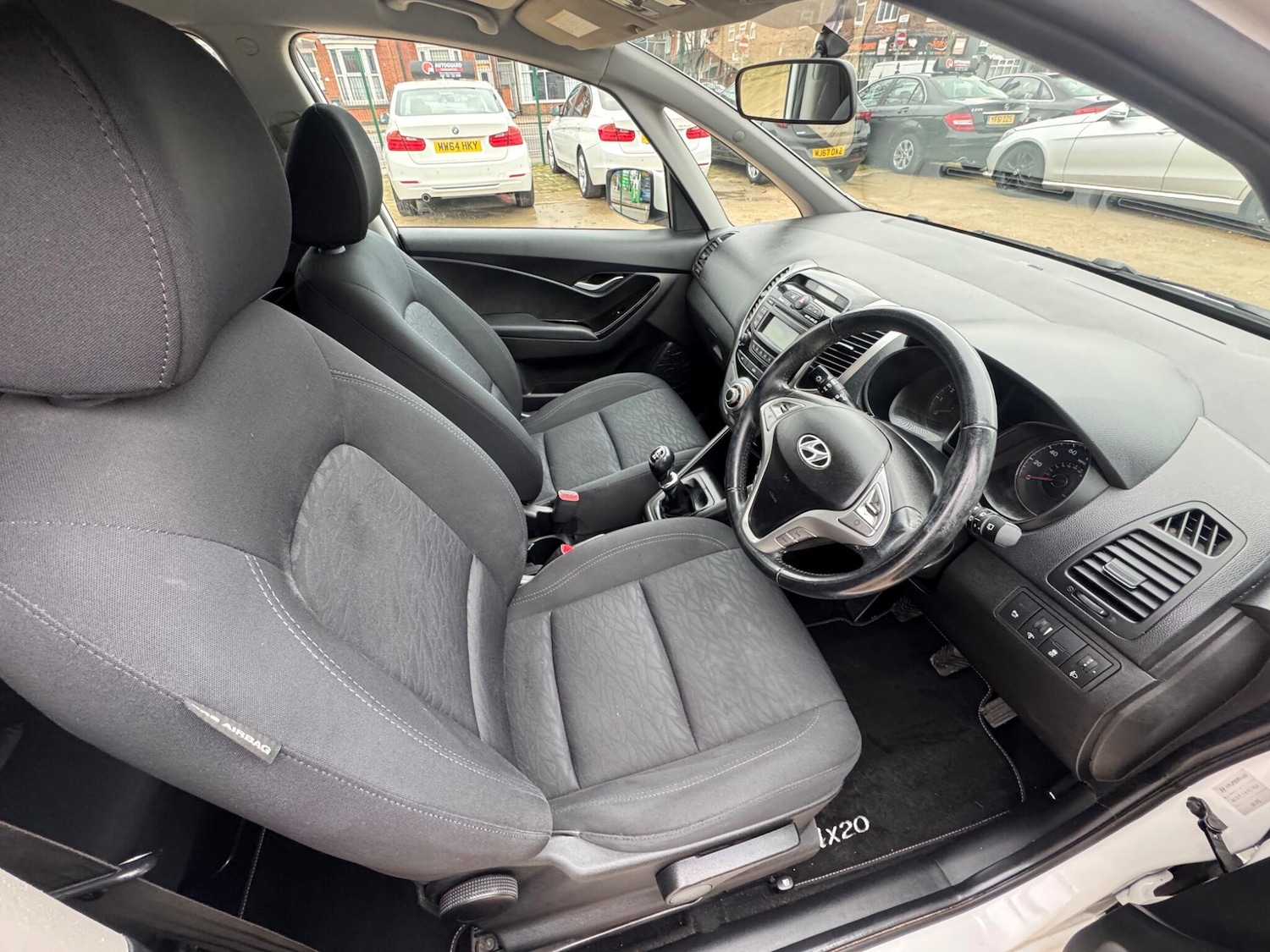 Used Hyundai Ix20 2013 for sale - 76179651: Photo 4