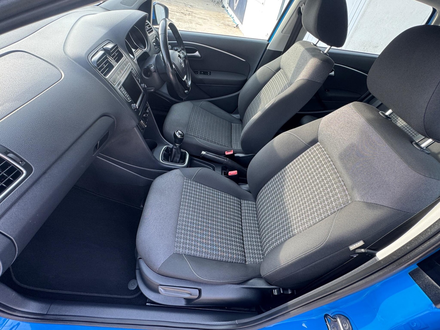 Used Volkswagen Polo 2014 for sale - 77970544: Photo 34