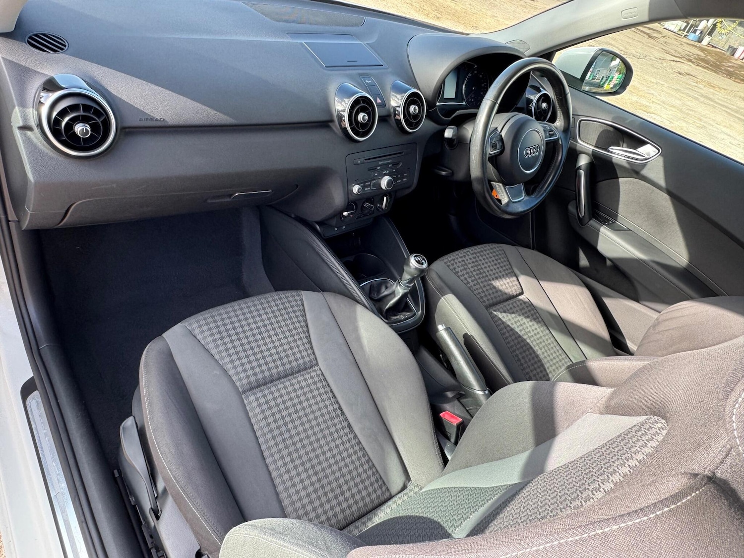 Used Audi A1 2011 for sale - 76512292: Photo 30