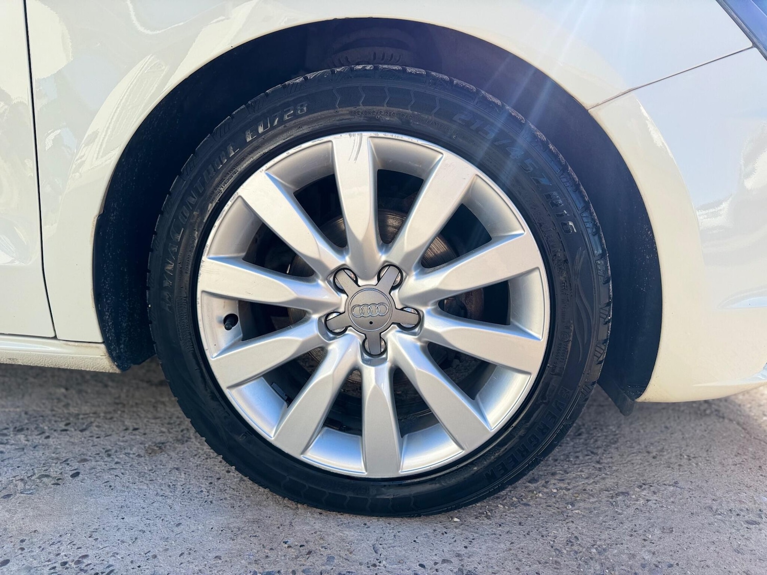 Used Audi A1 2011 for sale - 76512292: Photo 42