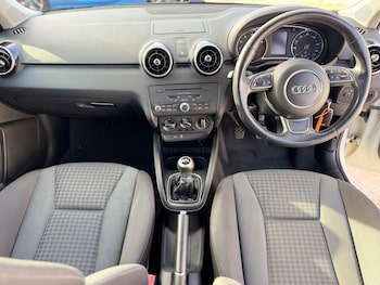 Used Audi A1 2011 for sale - 76512292: Photo