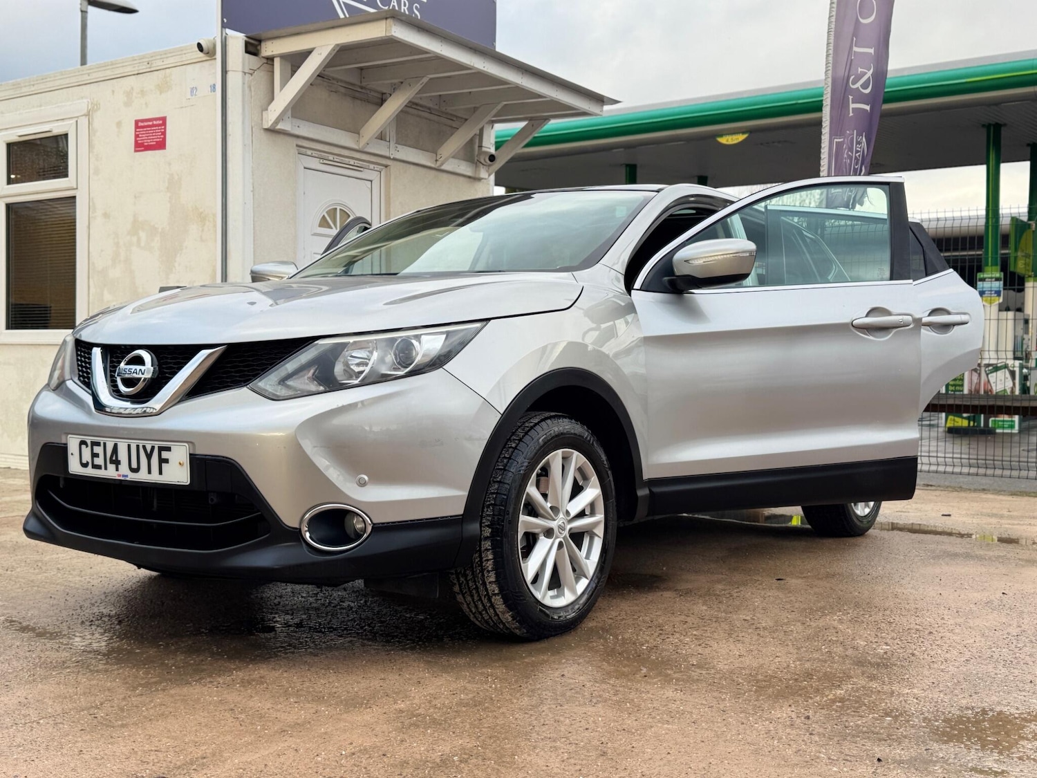 Used Nissan Qashqai 2014 for sale - 77523794: Photo 24