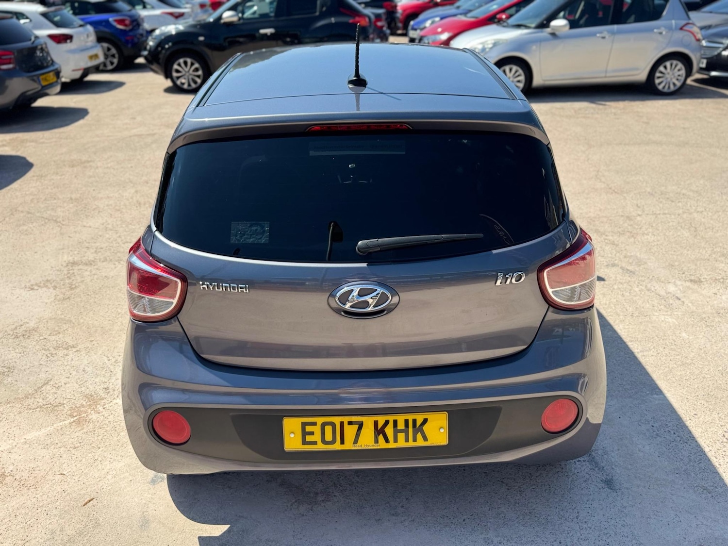 Used Hyundai i10 2017 for sale - 76987618: Photo 11