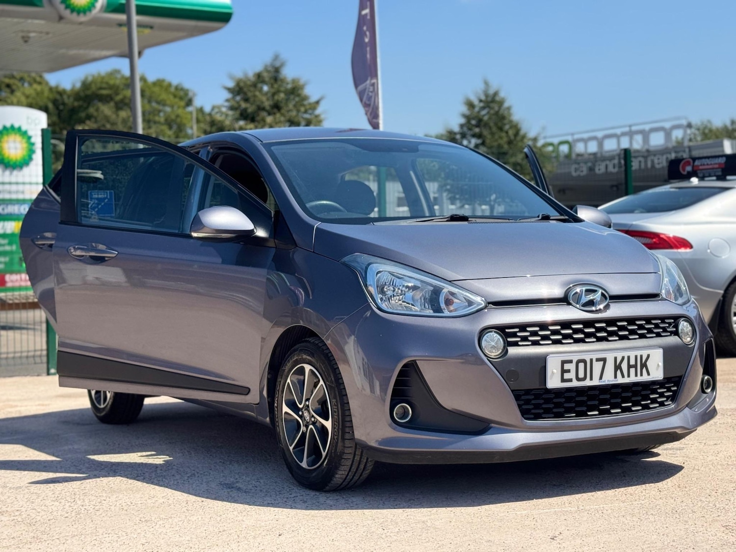 Used Hyundai i10 2017 for sale - 76987618: Photo 18