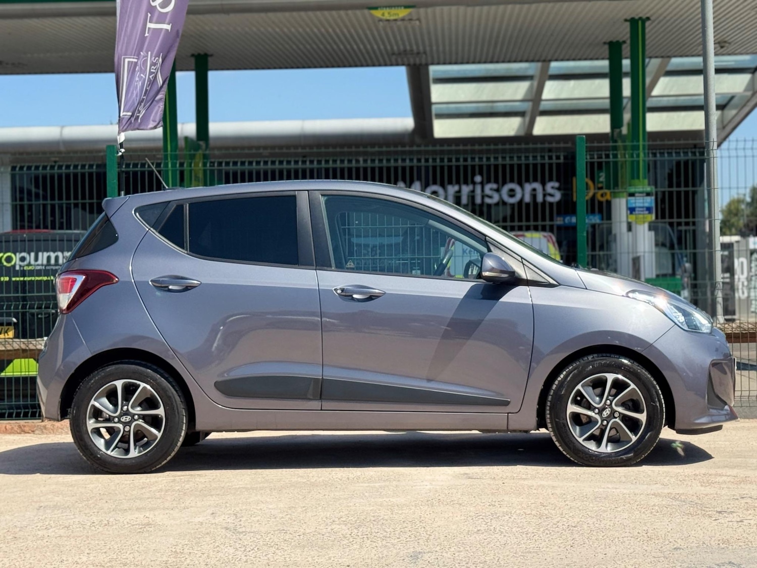 Used Hyundai i10 2017 for sale - 76987618: Photo 23