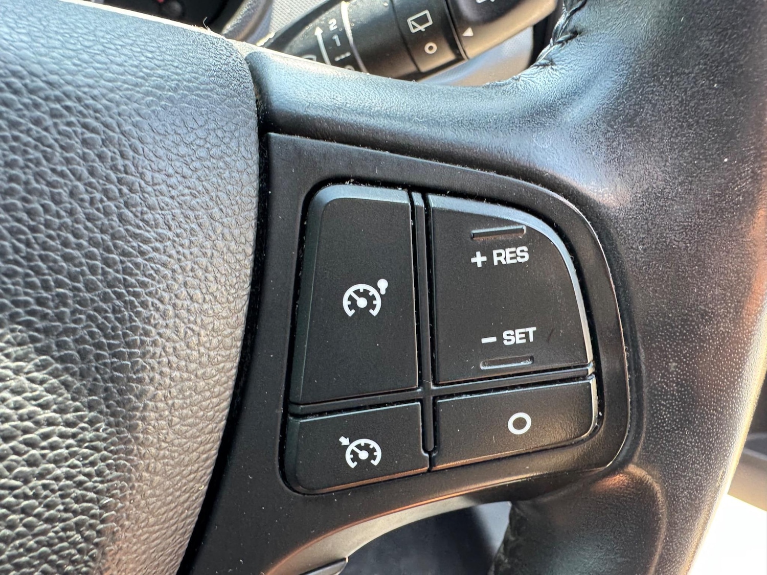 Used Hyundai i10 2017 for sale - 76987618: Photo 29