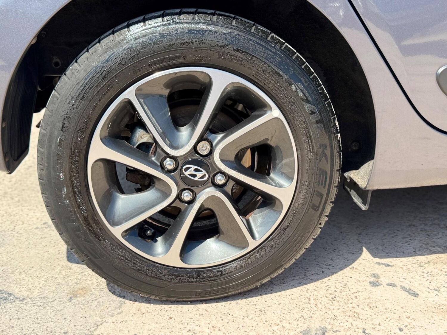 Used Hyundai i10 2017 for sale - 76987618: Photo 42