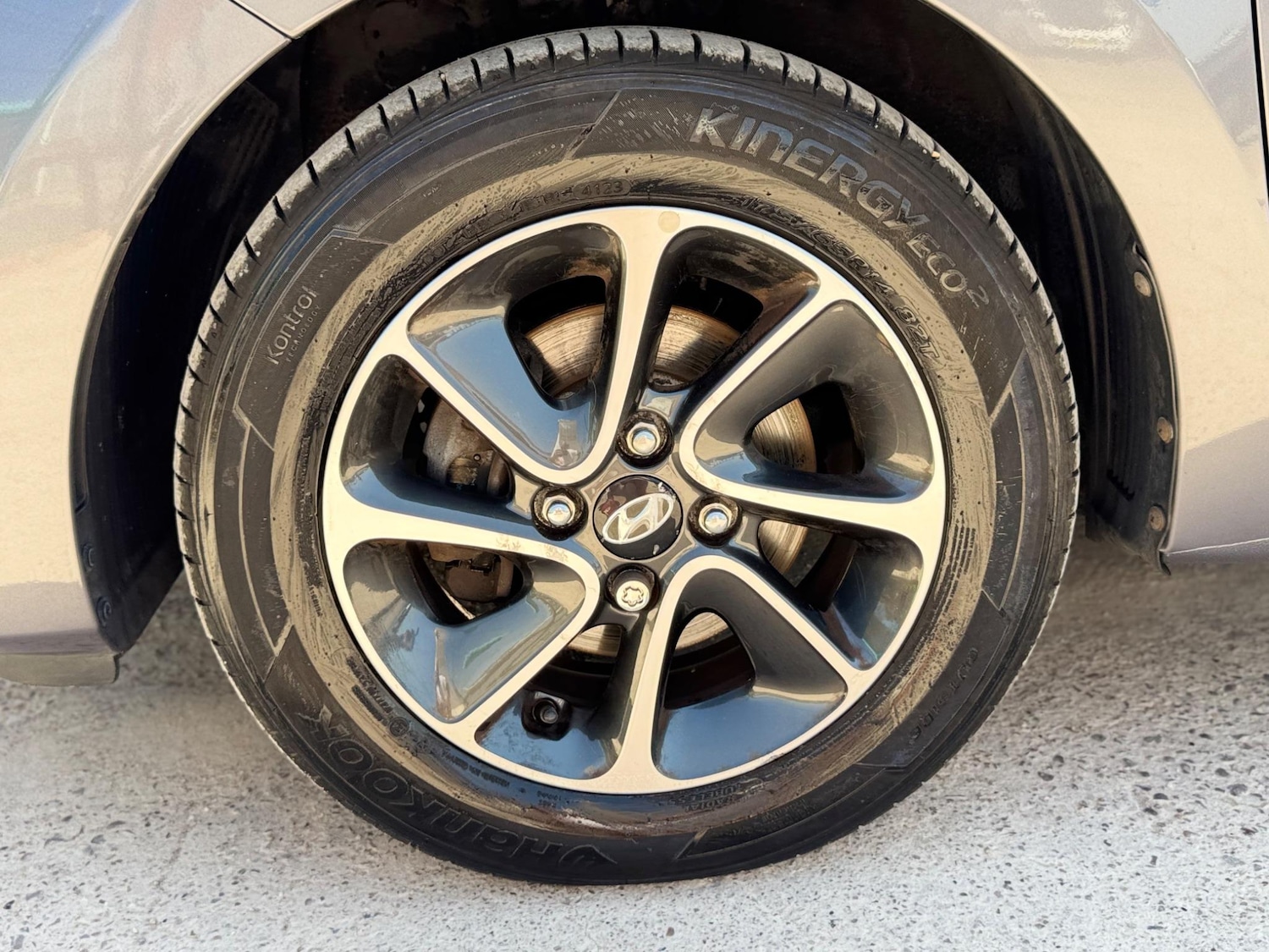 Used Hyundai i10 2017 for sale - 76987618: Photo 44