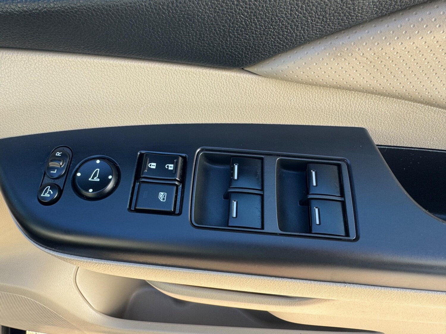 Used Honda CR-V for sale - 78057903: Photo 54