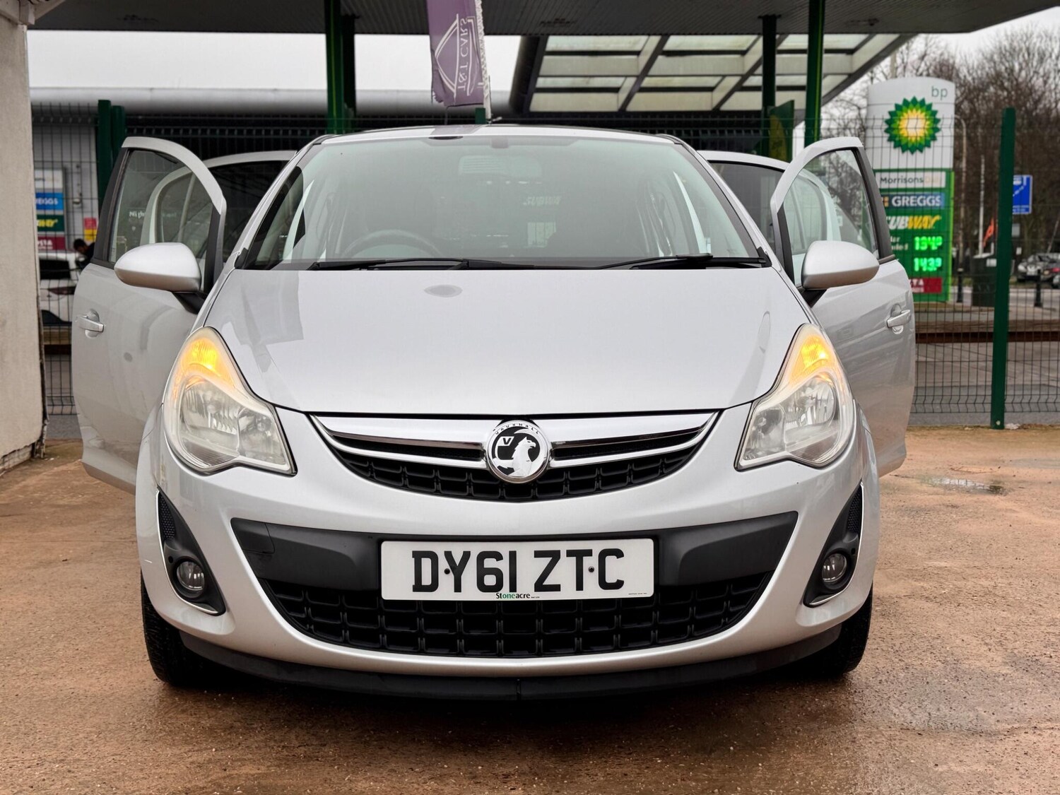Used Vauxhall Corsa 2011 for sale - 77400852: Photo 21