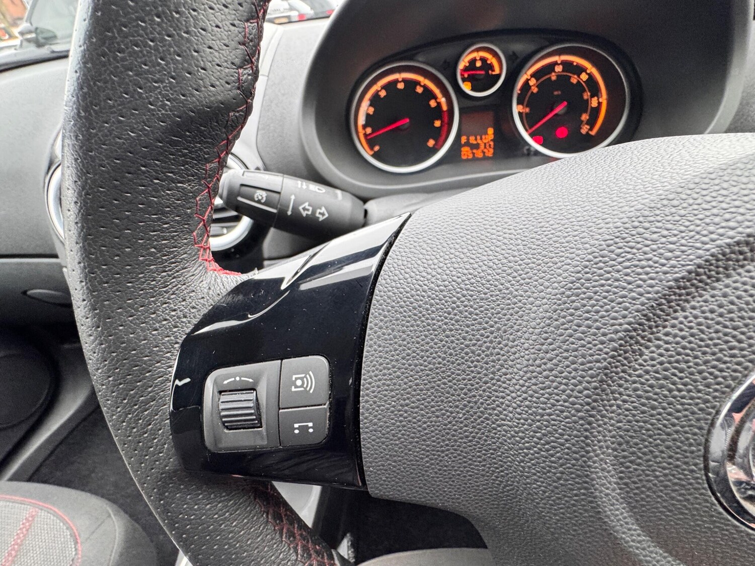 Used Vauxhall Corsa 2011 for sale - 77400852: Photo 36