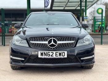 Used Mercedes-Benz C Class 2012 for sale - 77994143: Photo
