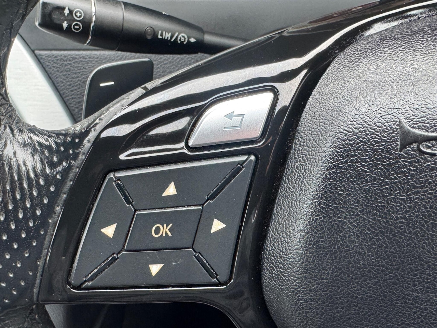 Used Mercedes-Benz C Class 2012 for sale - 77994143: Photo 44